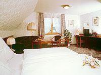 Hotel Restaurant Landhaus Koehle Neukirch  Rom bilde